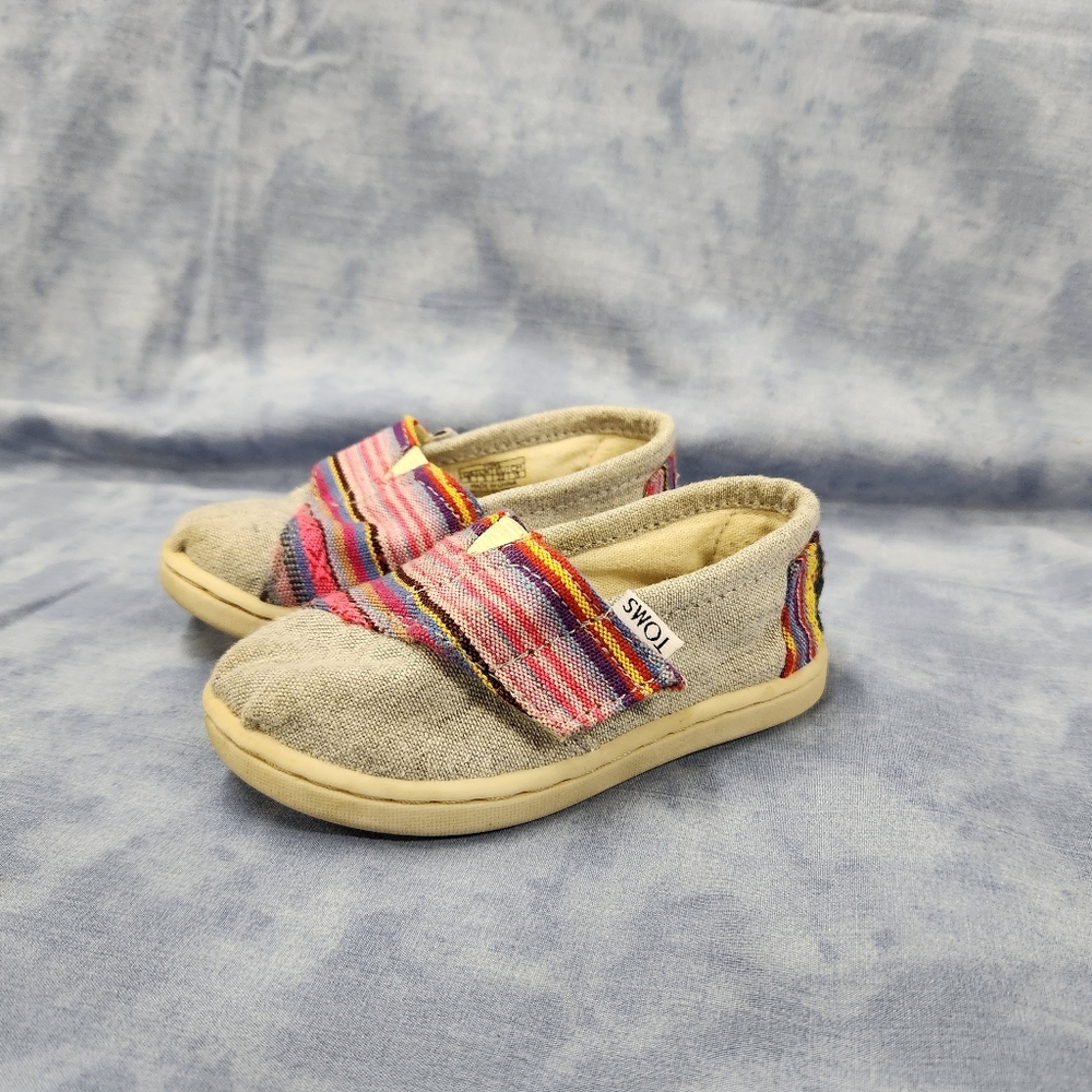 Tom's size toddler six